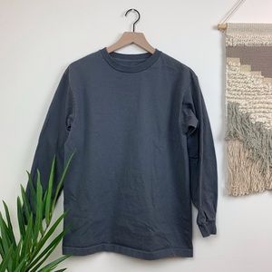 5/$25! Tilly’s Long Sleeve Crew Neck Tee